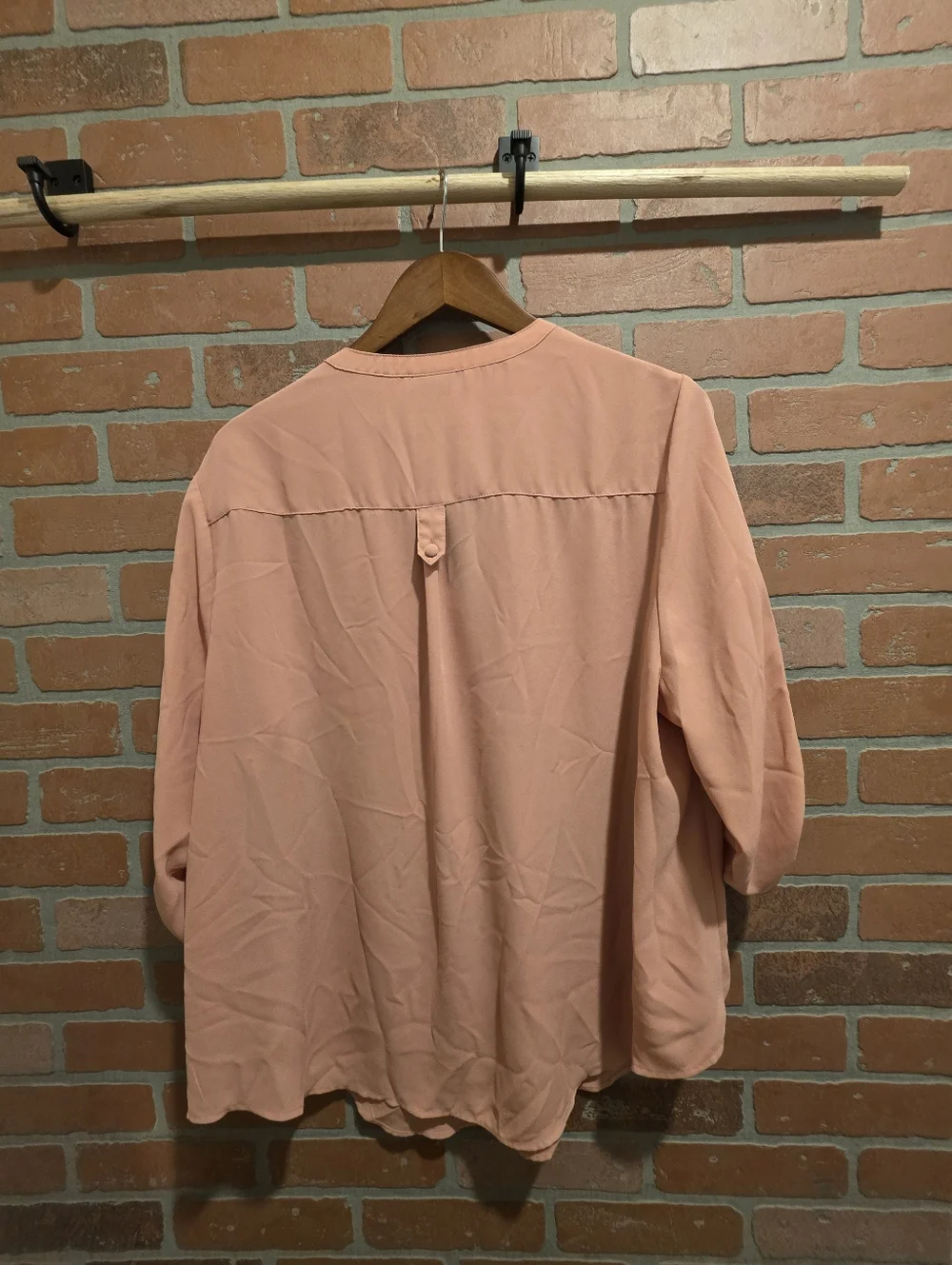 torrid Size 1‎ Peachy Blush V-Neck Roll-Sleeve Tunic Sku 60 - Picture 6 of 10